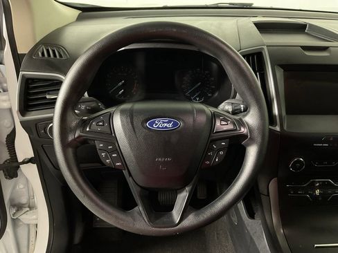 Used 2020 Ford Edge SE image 23