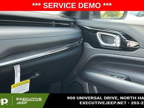 New 2025 Jeep Compass Limited w/ Sun & Sound Group image 19