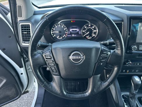 Used 2022 Nissan Frontier SV image 23