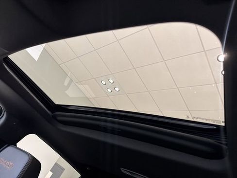 Certified 2025 Chevrolet Silverado 1500 High Country image 31