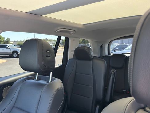 Used 2024 Mercedes-Benz GLS 450 4MATIC image 14