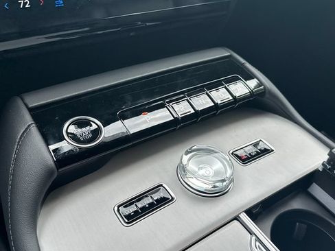 New 2026 Lincoln Navigator Reserve w/ Jet Appearance Package AWD/4WD image 28