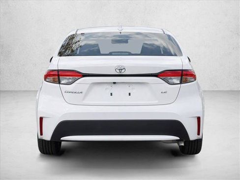 Used 2021 Toyota Corolla LE FWD image 6