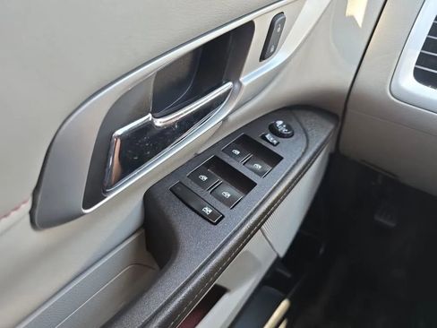 Used 2017 GMC Terrain SLE FWD image 17