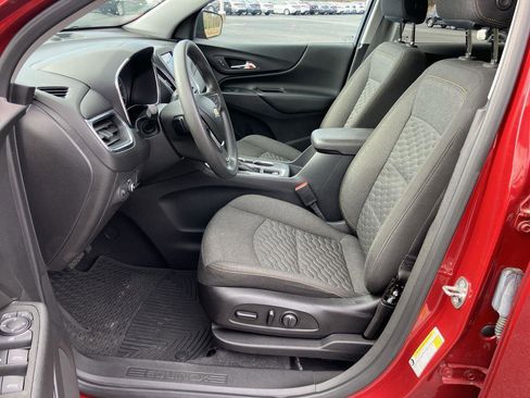 Used 2020 Chevrolet Equinox LT image 12
