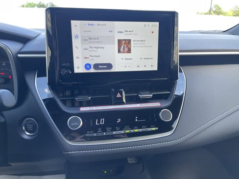 Used 2026 Toyota Corolla SE image 23