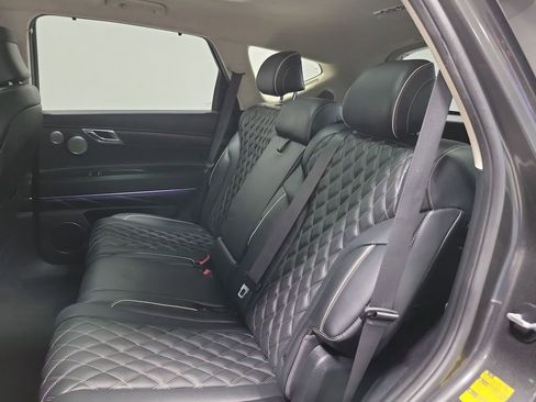 Used 2024 Genesis GV80 3.5T w/ Prestige Package image 37