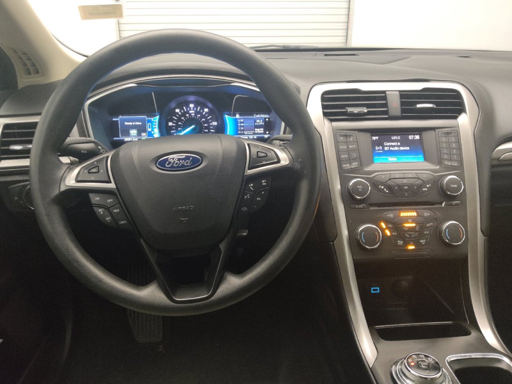 Used 2018 Ford Fusion S FWD image 22
