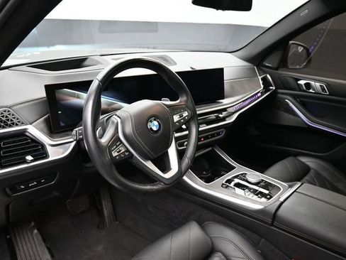 Used 2025 BMW X5 xDrive40i AWD/4WD image 11