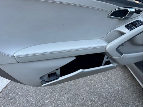 Used 2017 Porsche 718 Cayman RWD image 21