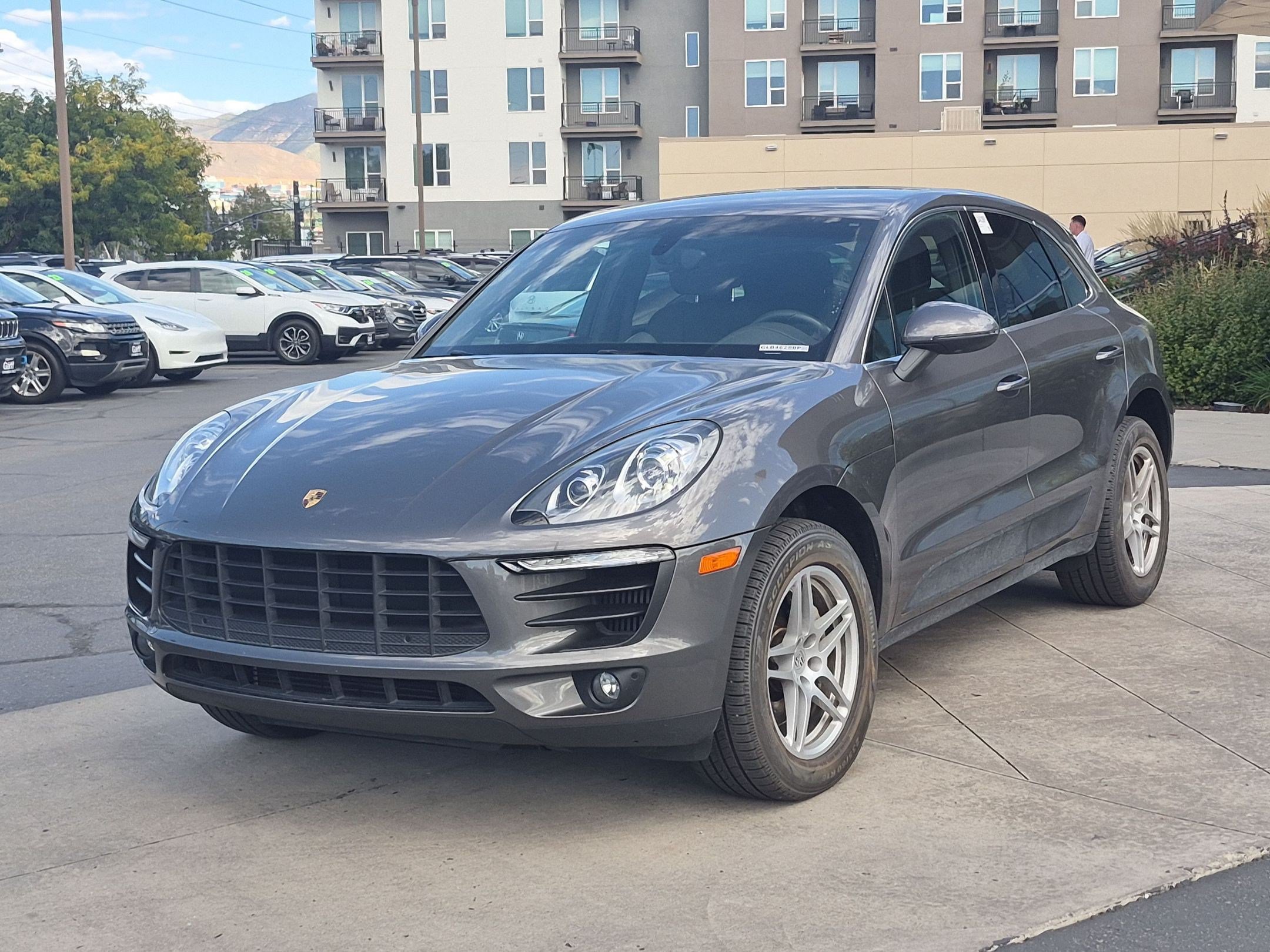 Used 2016 Porsche Macan S w/ Infotainment Package AWD/4WD image 9