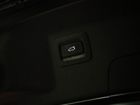 Used 2022 MAZDA CX-9 Touring w/ Touring Premium Package image 8