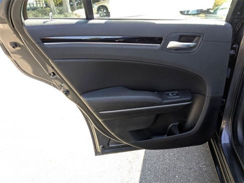 Used 2023 Chrysler 300 Touring image 34