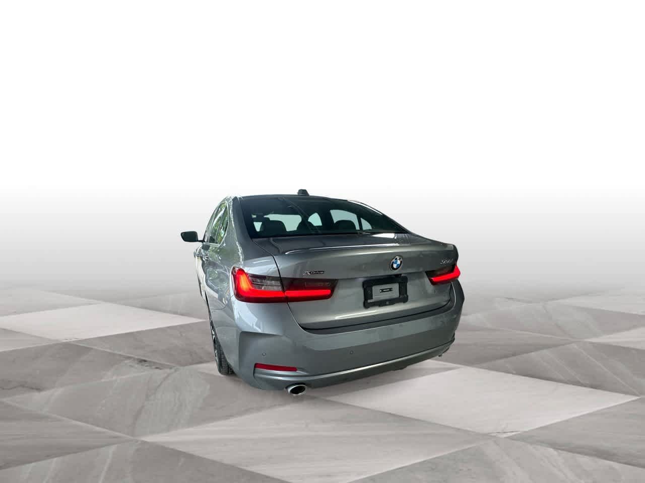 Used 2026 BMW 330i xDrive Sedan AWD/4WD image 6