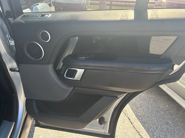 Used 2019 Land Rover Range Rover AWD/4WD image 16