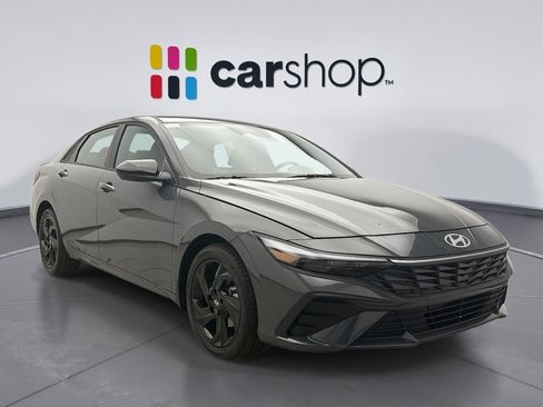 Used 2026 Hyundai Elantra Sport FWD image 7