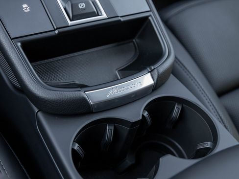 New 2026 Porsche Macan image 28
