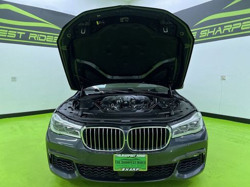 Used 2017 BMW 750i xDrive AWD/4WD image 4