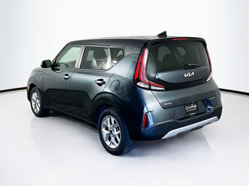 Used 2025 Kia Soul LX w/ LX Technology Package image 5