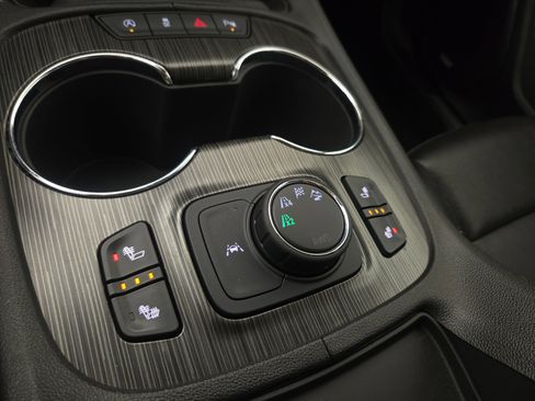 Certified 2023 GMC Acadia SLT AWD/4WD image 30