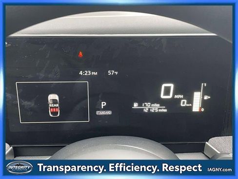 Certified 2025 Nissan Kicks SV image 23