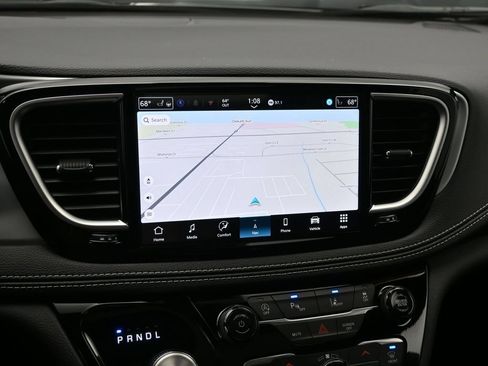 New 2026 Chrysler Pacifica Limited FWD image 15