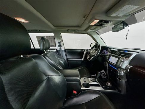 Used 2014 Toyota 4Runner Limited image 29