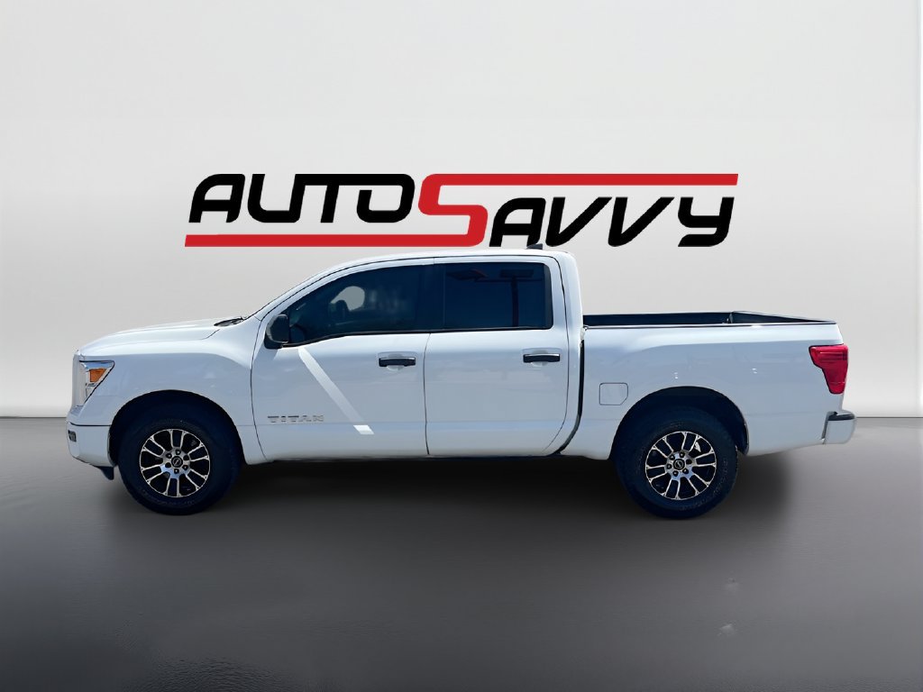 Used 2024 Nissan Titan SV AWD/4WD image 4