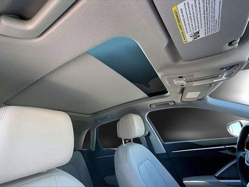 Used 2025 Audi Q3 2.0T Premium Plus w/ Premium Plus Package image 17