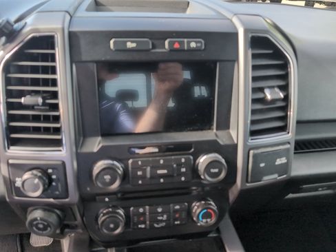 Used 2018 Ford F150 XLT w/ Equipment Group 302A Luxury AWD/4WD image 13