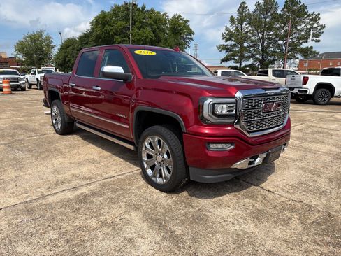 Used 2018 GMC Sierra 1500 Denali w/ Denali Ultimate Package AWD/4WD image 2