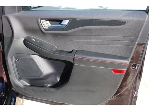 Used 2023 Ford Escape ST-Line Select w/ Tech Pack #2 image 17