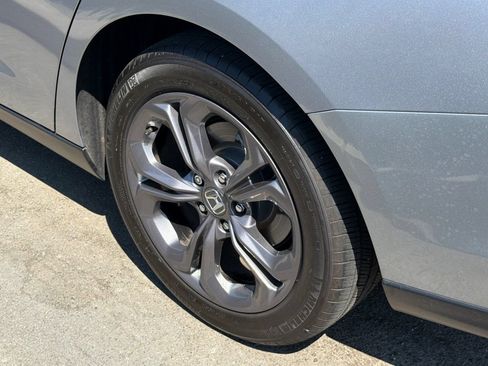 Used 2023 Honda Accord EX image 4