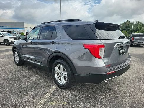 Used 2022 Ford Explorer XLT w/ Equipment Group 202A RWD image 5