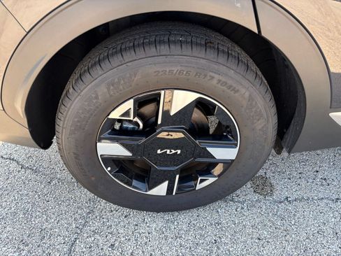 Used 2026 Kia Sportage LX FWD image 30