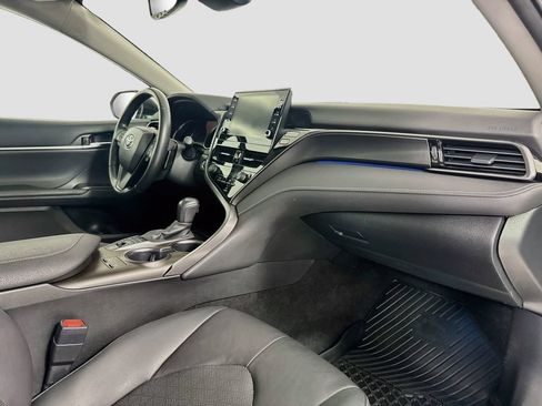Used 2022 Toyota Camry XSE AWD/4WD image 28