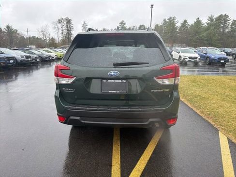 Used 2023 Subaru Forester Premium AWD/4WD image 6