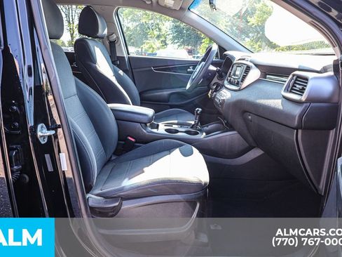Used 2018 Kia Sorento L FWD image 21