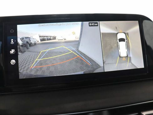 Used 2024 Hyundai Palisade Limited FWD image 13