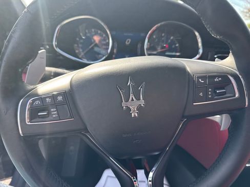 Used 2019 Maserati Quattroporte S GranLusso RWD image 19