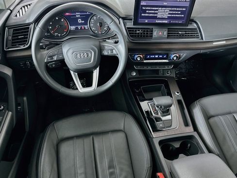 Used 2023 Audi Q5 2.0T Premium w/ Convenience Package AWD/4WD image 5