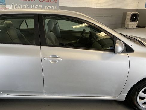 Used 2011 Toyota Corolla LE FWD image 19