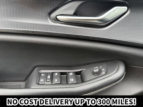 Used 2023 Jeep Grand Cherokee Laredo w/ Luxury Tech Group I AWD/4WD image 19