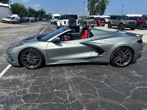 Used 2023 Chevrolet Corvette Stingray Preferred Conv w/ Z51 Performance Package RWD image 23