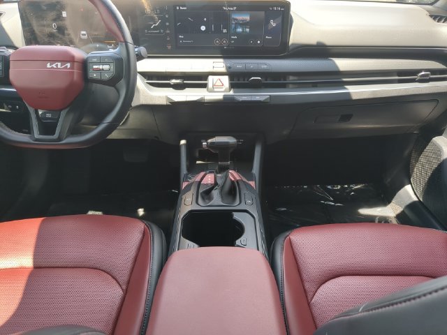 Used 2025 Kia K4 GT-Line w/ GT-Line Premium Package FWD image 17