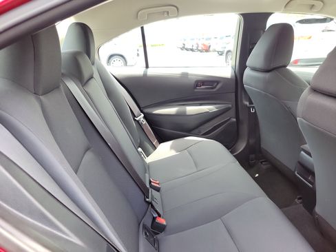Used 2022 Toyota Corolla LE FWD image 15