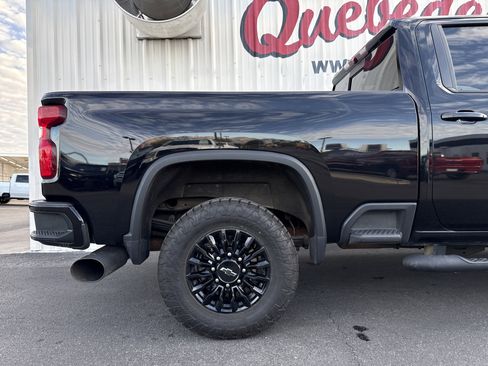 Used 2022 Chevrolet Silverado 2500 LTZ w/ LTZ Plus Package image 36