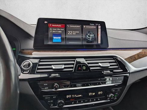 Used 2019 BMW M550i xDrive image 16