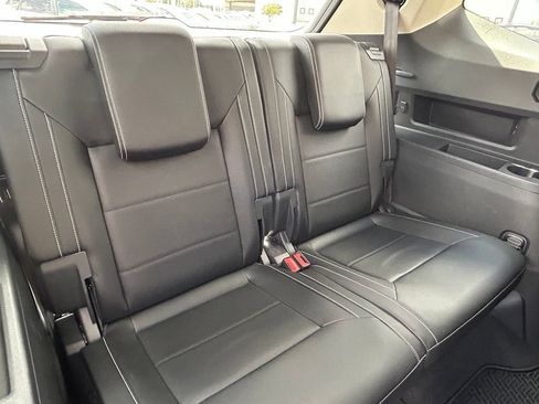 Certified 2023 Volkswagen Atlas SE FWD image 41