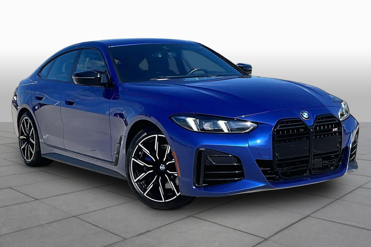 Used 2026 BMW M440i w/ Premium Package RWD image 2
